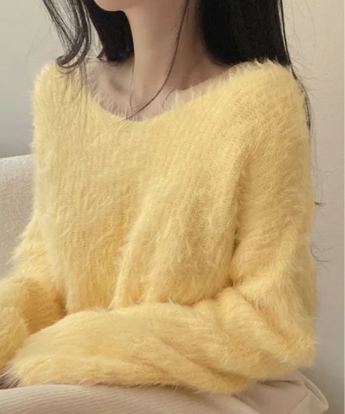 kirakiraShop(キラキラショップ)の「一目惚れするふんわり感、シャギーニット。Vネック ジャギー ニット(ニット/セーター・レディース・イエロー/パープル/ホワイト/グリーン/ブラック/グレー・FREE)」の6枚目の写真