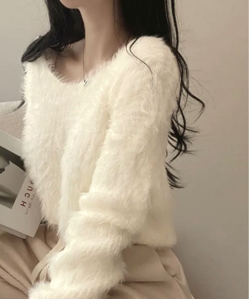 kirakiraShop(キラキラショップ)の「一目惚れするふんわり感、シャギーニット。Vネック ジャギー ニット(ニット/セーター・レディース・イエロー/パープル/ホワイト/グリーン/ブラック/グレー・FREE)」の18枚目の写真