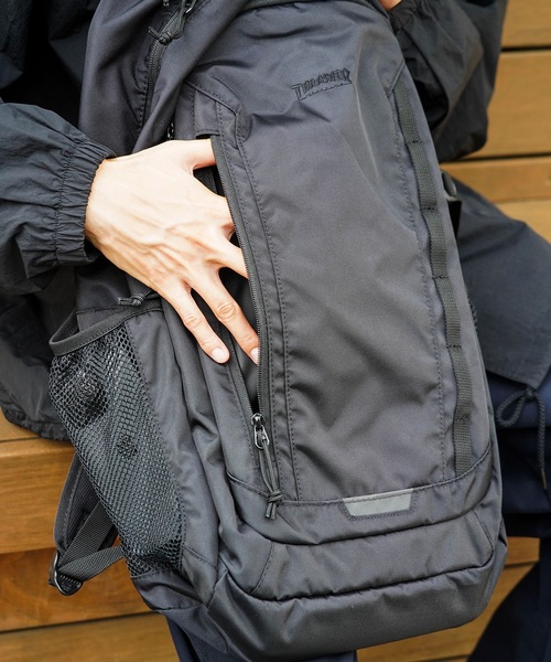 THRASHER（スラッシャー）の「【THRASHER/スラッシャー】Back Pack 30L　撥水加工　リフレクター　大容量　バックパック（バックパック/リュック・メンズ・ブラック/ブラック×ホワイト・FREE）」の19枚目の写真