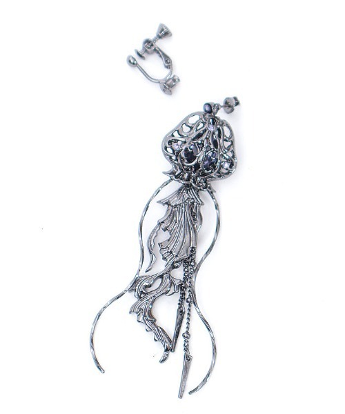 axes femme POETIQUE（アクシーズファムポエティック）の「揺蕩う海月