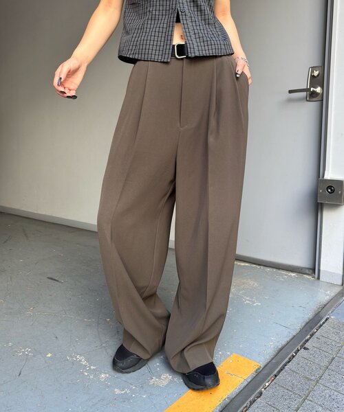 WHO'S WHO gallery(フーズフーギャラリー)の「2タックフォールスラックス(スラックス・レディース・グレー/ブラック/ブラウン・SMALL/MEDIUM)」の7枚目の写真