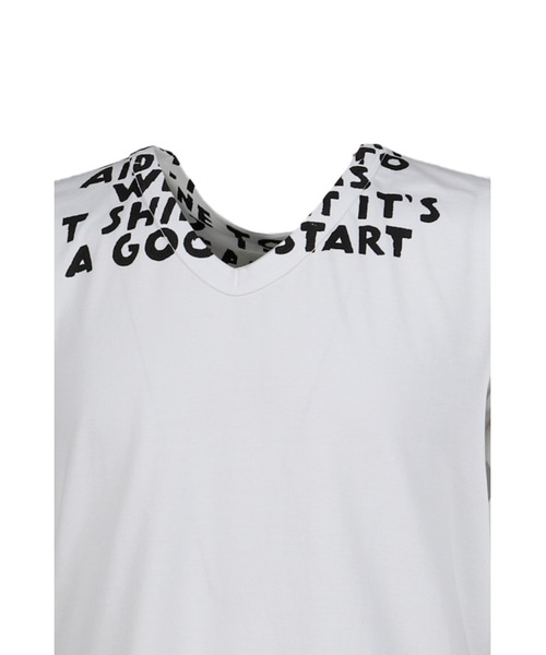 MM6 Maison Margiela(エムエムシックス メゾン マルジェラ)の「T-SHIRT(Tシャツ/カットソー・メンズ・ホワイト・LARGE)」の2枚目の写真