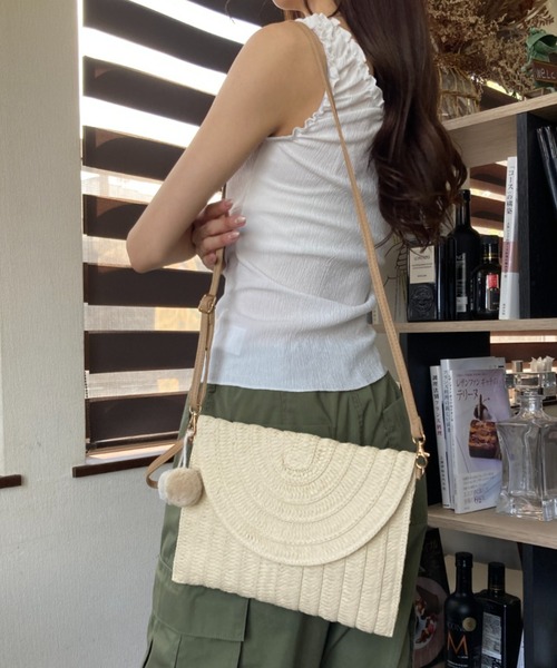 tolene(トレネ)の「ペーパー素材メッシュ編みストローフラップ2way クラッチバッグ ショルダーバッグ(ショルダーバッグ・レディース・オフホワイト/ベージュ・FREE)」の12枚目の写真