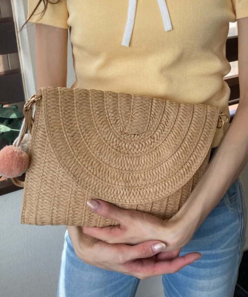 tolene(トレネ)の「ペーパー素材メッシュ編みストローフラップ2way クラッチバッグ ショルダーバッグ(ショルダーバッグ・レディース・オフホワイト/ベージュ・FREE)」の13枚目の写真