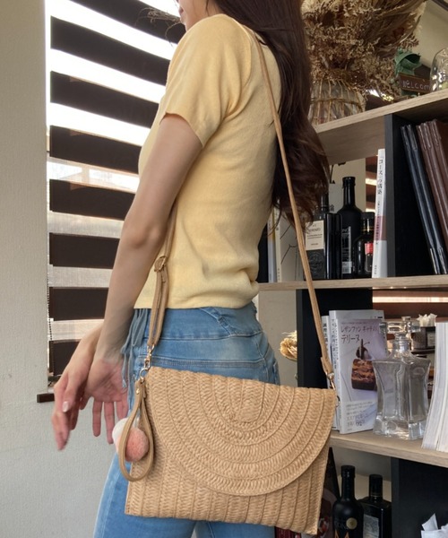 tolene(トレネ)の「ペーパー素材メッシュ編みストローフラップ2way クラッチバッグ ショルダーバッグ(ショルダーバッグ・レディース・オフホワイト/ベージュ・FREE)」の19枚目の写真