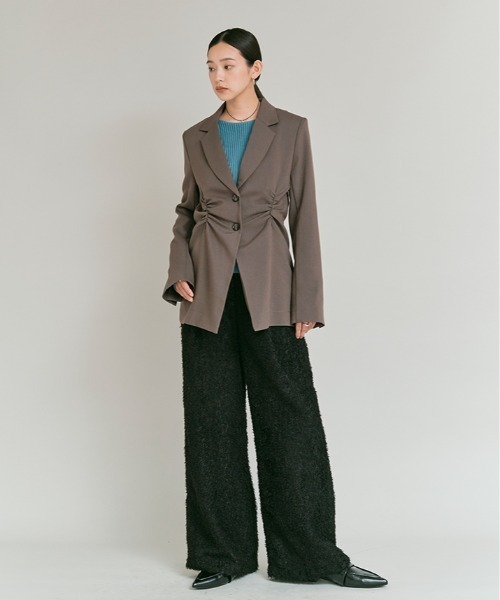 W:Huku(フーク)の「【W:Huku / リンクルフリーツイル】シャーリング テーラード ジャケット / Wrinkle-Free Stretch Twill Shirring Jacket(テーラードジャケット・レディース・ブラウン/杢グレー/ブラック・FREE)」の8枚目の写真