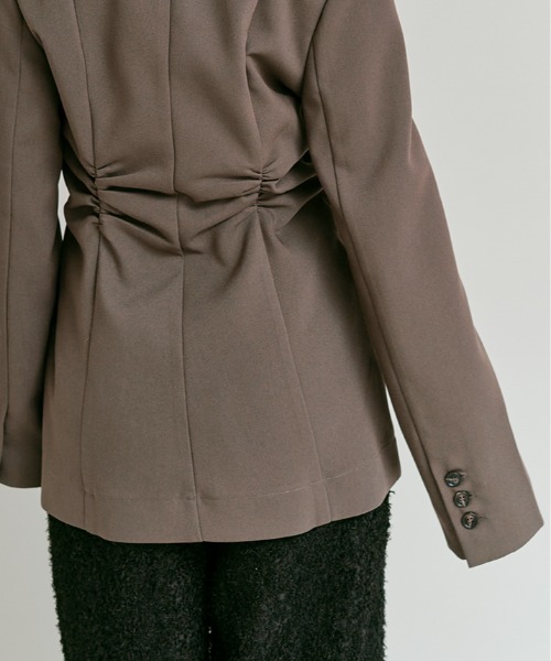 W:Huku(フーク)の「【W:Huku / リンクルフリーツイル】シャーリング テーラード ジャケット / Wrinkle-Free Stretch Twill Shirring Jacket(テーラードジャケット・レディース・ブラウン/杢グレー/ブラック・FREE)」の17枚目の写真