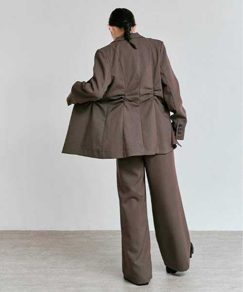 W:Huku(フーク)の「【W:Huku / リンクルフリーツイル】シャーリング テーラード ジャケット / Wrinkle-Free Stretch Twill Shirring Jacket(テーラードジャケット・レディース・ブラウン/杢グレー/ブラック・FREE)」の11枚目の写真