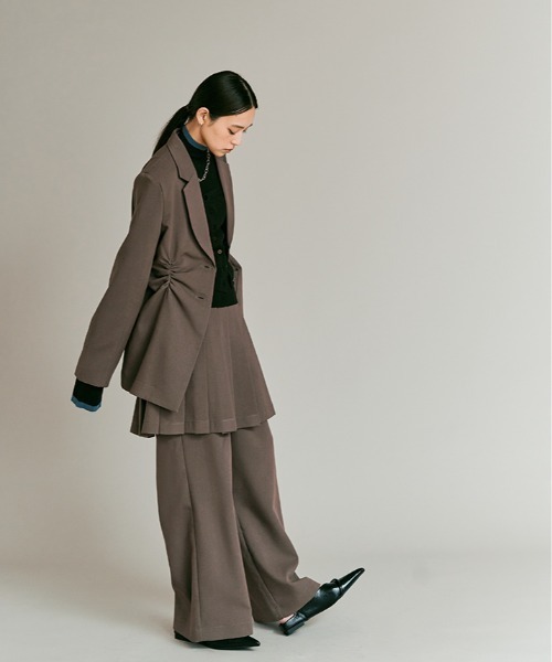 W:Huku(フーク)の「【W:Huku / リンクルフリーツイル】シャーリング テーラード ジャケット / Wrinkle-Free Stretch Twill Shirring Jacket(テーラードジャケット・レディース・ブラウン/杢グレー/ブラック・FREE)」の20枚目の写真
