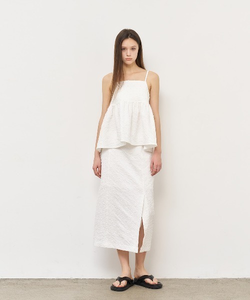GENERAL IDEA(ジェネラルアイデア)の「GENERAL IDEA/ジェネラルアイディア textured bubble sleeveless blouse キャミソールビスチェ(キャミソール・レディース・ブルー/ホワイト・L/M)」の13枚目の写真