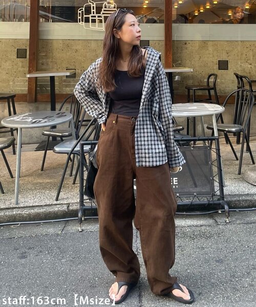 DISCOAT（ディスコート）の「【ユニセックス】ヘヴィツイルバレルレッグパンツ（その他パンツ・レディース・ライトベージュ/ダークブラウン・LARGE/MEDIUM）」の11枚目の写真