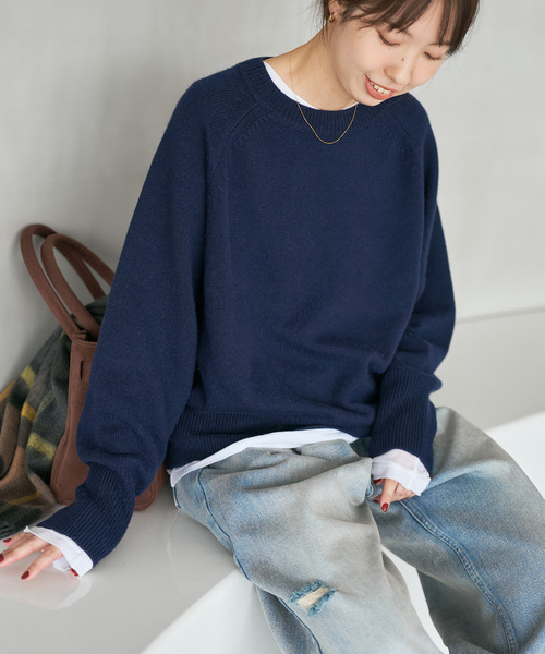 Spick & Span（スピックアンドスパン）の「《WEB限定カラー有り》ウールカシミヤ ラグランクルーネックニット（ニット/セーター・レディース・ブラック/グレー/ネイビー/ベージュ/オレンジ/イエロー・FREE）」の13枚目の写真