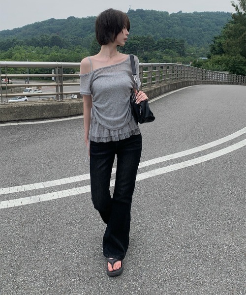 anyonemore(エニワンモア)の「テープヤーン半袖Tシャツ+裾レースフリルキャミソールセット(Tシャツ/カットソー・レディース・ライトベージュ/グレー・FREE)」の17枚目の写真