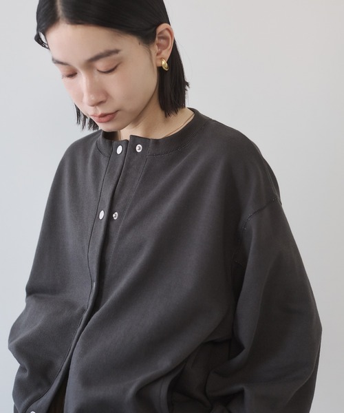 hunch(ハンチ)の「ラメステッチ クルーネックカーディガン(カーディガン/ボレロ・レディース・オートミール/チャコール/杢グレー・FREE)」の1枚目の写真