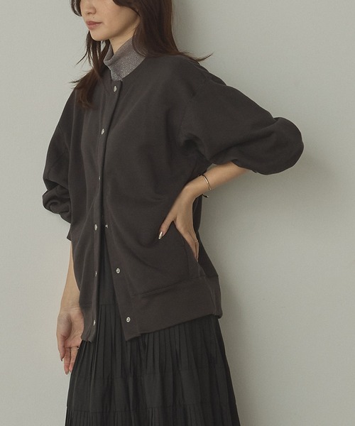 hunch(ハンチ)の「ラメステッチ クルーネックカーディガン(カーディガン/ボレロ・レディース・オートミール/チャコール/杢グレー・FREE)」の9枚目の写真