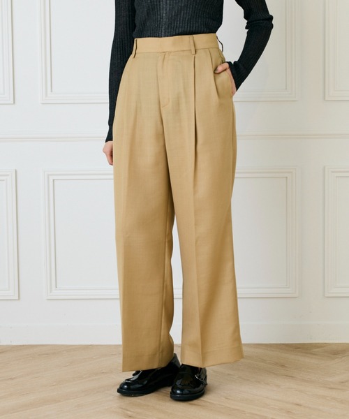 INED（イネド）の「ライトカルゼ ツータックワイドパンツ（その他パンツ・レディース・ベージュ/ブラック/ブラウン/オフホワイト・9号/11号/7号）」の2枚目の写真