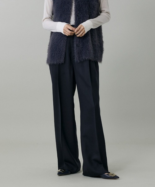 INED（イネド）の「ライトカルゼ ツータックワイドパンツ（その他パンツ・レディース・ベージュ/ブラック/ブラウン/オフホワイト・9号/11号/7号）」の4枚目の写真