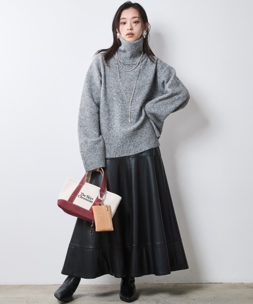 CHIC STYLE（シックスタイル）の「ハイネックニット＜大きいサイズ有＞シックスタイル（ニット/セーター・レディース・グレー/パープル・5L/4L/3L/LL/L/M）」の15枚目の写真
