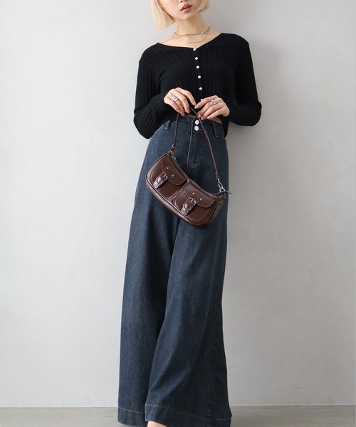 SpRay（スプレイ）の「パールボタンVネックカーディガン（カーディガン/ボレロ・レディース・オフホワイト/グレー/ブラック/レッド/ブラウン・FREE）」の15枚目の写真