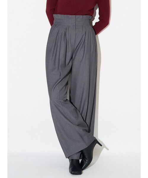ELENDEEK（エレンディーク）の「ウエストピンタックパンツ（その他パンツ・レディース・ブラック/グレー・01/02）」の2枚目の写真
