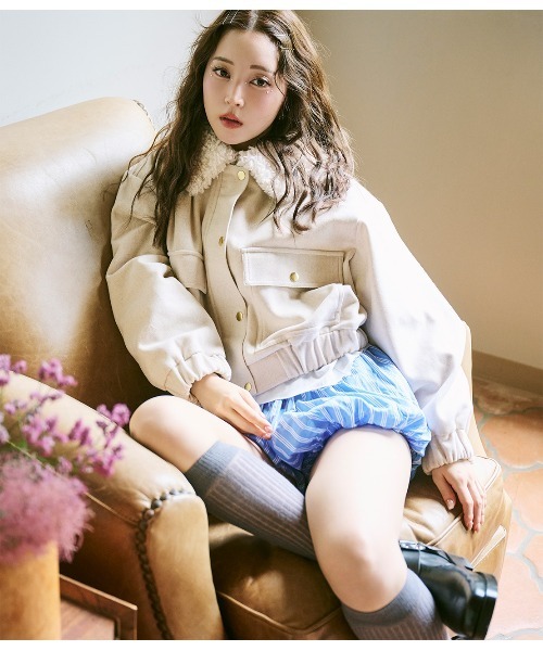 PEACH JOHN（ピーチジョン）の「エコファーカラーショートブルゾン（ブルゾン・レディース・アイボリー/ブラック・SMALL/MEDIUM）」の3枚目の写真