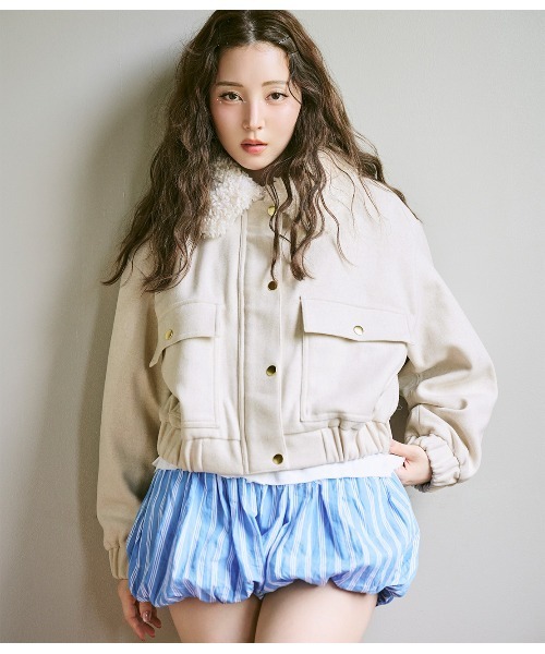 PEACH JOHN（ピーチジョン）の「エコファーカラーショートブルゾン（ブルゾン・レディース・アイボリー/ブラック・SMALL/MEDIUM）」の4枚目の写真