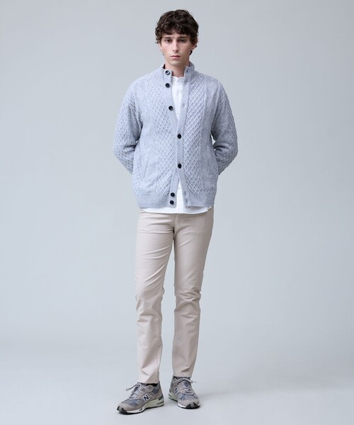 J.PRESS（ジェイプレス）の「ウール×カシミヤの上質素材【Cash Lamb's Wool】ハイネックケーブル カーディガン_25年モデル（カーディガン/ボレロ・メンズ・ライトグレー系/ベージュ系/ネイビー系/ブラウン系・MEDIUM/LARGE/X-LARGE）」の10枚目の写真