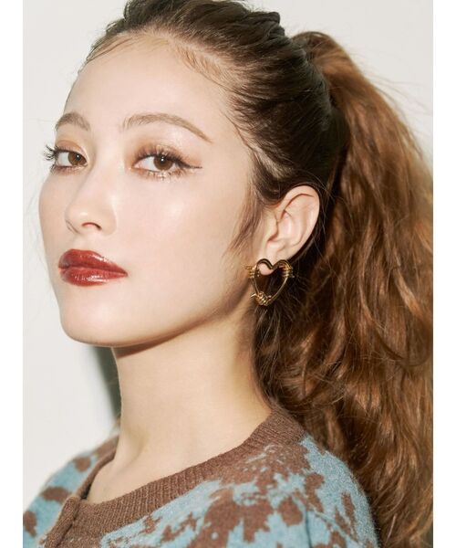 EVRIS（エヴリス）の「HEART MOTIF HOOP ピアス（ピアス（両耳用）・レディース・シルバー/ゴールド・FREE）」の10枚目の写真