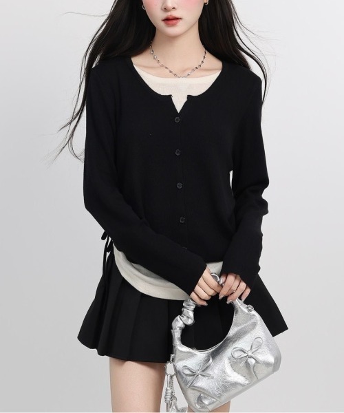 LADY LIKE(レディライク)の「レイヤード風ラウンドヘムトップス(Tシャツ/カットソー・レディース・チャコールグレー/ブラック系/ネイビー/レッド系/ブラック/ホワイト系1・M)」の2枚目の写真