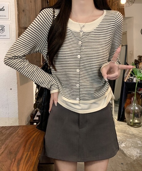 LADY LIKE(レディライク)の「レイヤード風ラウンドヘムトップス(Tシャツ/カットソー・レディース・チャコールグレー/ブラック系/ネイビー/レッド系/ブラック/ホワイト系1・M)」の22枚目の写真