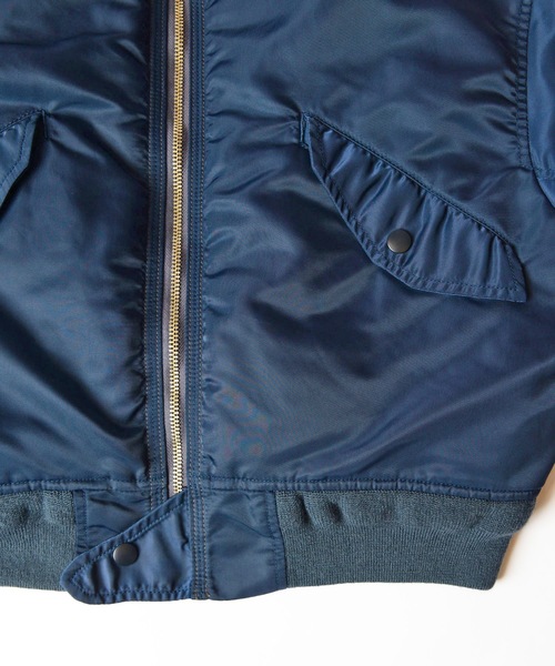 HOLIDAY(ホリデイ)の「L-2B FLIGHT JACKET フライトジャケット(MA-1・レディース・ネイビー/カーキ・ONE SIZE)」の6枚目の写真