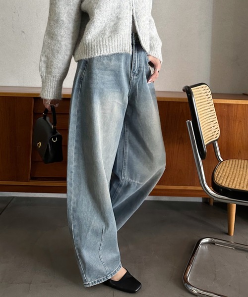 Eclat one(エクラワン)の「【Eclat one】カーブ シルエット デニムパンツ(デニムパンツ・レディース・ライトブルー/ブルー・S/M)」の8枚目の写真