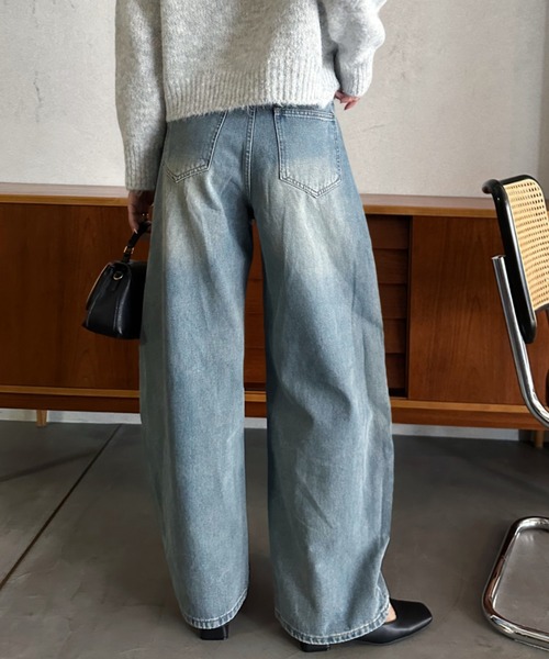 Eclat one(エクラワン)の「【Eclat one】カーブ シルエット デニムパンツ(デニムパンツ・レディース・ライトブルー/ブルー・S/M)」の10枚目の写真
