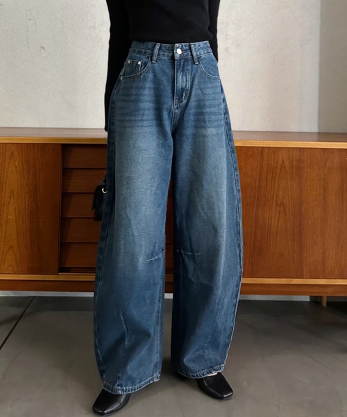 Eclat one(エクラワン)の「【Eclat one】カーブ シルエット デニムパンツ(デニムパンツ・レディース・ライトブルー/ブルー・S/M)」の12枚目の写真