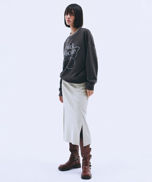 NICK&NICOLE（ニックアンドニコール）の「BUTTERFLY SIGNATURE SWEATSHIRT_CHARCOAL SILVER（スウェット・レディース・その他・FREE）」の3枚目の写真
