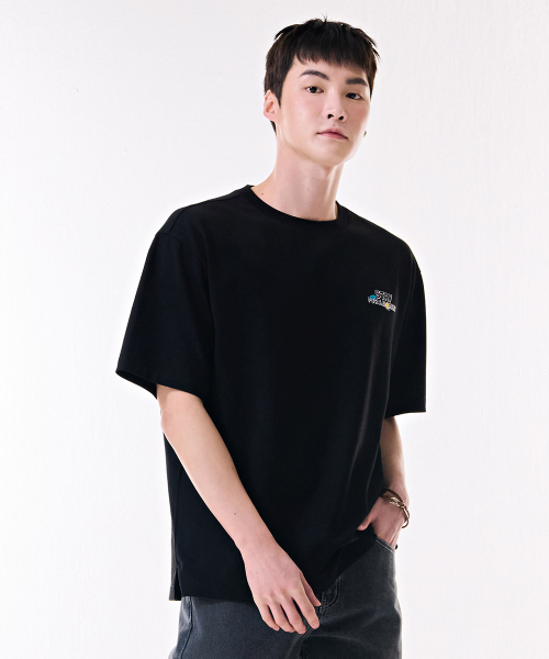 CHASECULT（チェイスカルト）の「共用バックプリントグラフィック半袖Tシャツ-DBRU5826D03（Tシャツ/カットソー・メンズ・ブラック・90/100/105/95）」の5枚目の写真