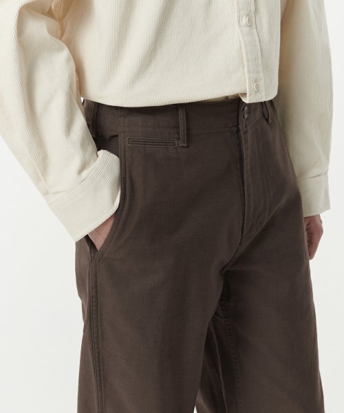 MUSINSA STANDARD（ムシンサスタンダード）の「ベージュサテンオフィサーパンツ[ブラウン]（その他パンツ・メンズ・その他・26/27/28/29/30/31/32/33/34/36/42/40/38）」の5枚目の写真