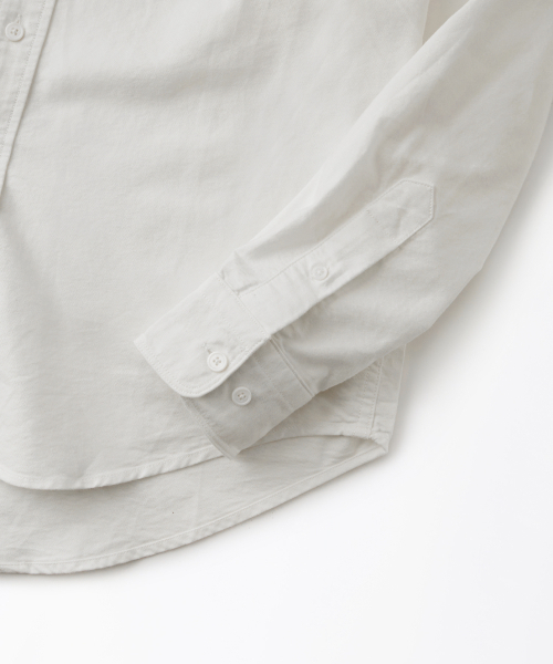 OUTSTANDING(アウトスタンディング)の「VINTAGE OXFORD BD SHIRT_OFF WHITE(シャツ/ブラウス・メンズ・その他・SMALL/MEDIUM/LARGE)」の2枚目の写真