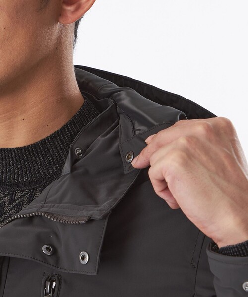 EPOCA UOMO(エポカウォモ)の「ポリエステルツイルミドルブルゾン(ブルゾン・メンズ・グレー系その他2/ブラック・46/48)」の9枚目の写真