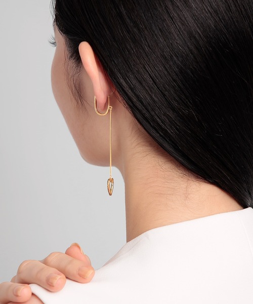 PLUS VENDOME（プラス ヴァンドーム）の「FINELINETATTOO_heart イヤーカフ（イヤリング・レディース・イエローゴールド・ONE SIZE）」の5枚目の写真