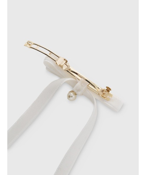 EIMY ISTOIRE（エイミーイストワール）の「ベロアリボンチャームバレッタ（バレッタ/ヘアクリップ・レディース・アイボリー/ブラック・F）」の7枚目の写真