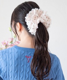 Cath Kidston（キャスキッドソン）の「レーストリムシュシュ Lace Sprigs（シュシュ）」