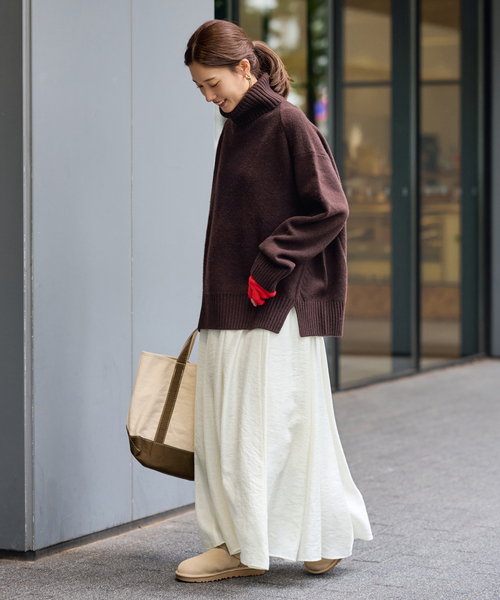 FRAMeWORK（フレームワーク）の「William Brunton ロングカーフグローブオープンターム（手袋・レディース・チャコールグレー/レッド/ライトグリーン/ベージュ・FREE）」の9枚目の写真