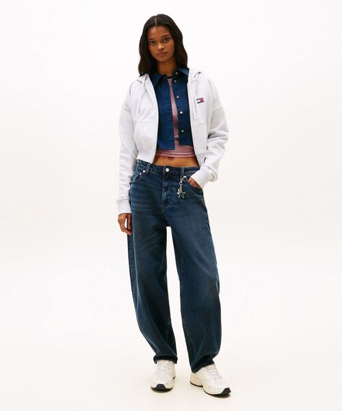 tommy jeans（トミー ジーンズ）の「ボクシークロップドジップアップパーカー（スウェット・レディース・マルチ/ライトグレー系1・SMALL/MEDIUM/X-SMALL）」の8枚目の写真