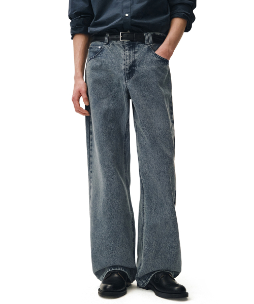 DECET(デケト)の「Mid Rise Wide Jeans DCPT027STNGRBlue(デニムパンツ・レディース・その他・34/32/30/26/28)」の1枚目の写真