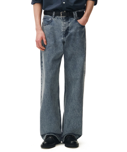 DECET(デケト)の「Mid Rise Wide Jeans DCPT027STNGRBlue(デニムパンツ・レディース・その他・34/32/30/26/28)」の2枚目の写真