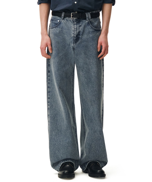 DECET(デケト)の「Mid Rise Wide Jeans DCPT027STNGRBlue(デニムパンツ・レディース・その他・34/32/30/26/28)」の4枚目の写真