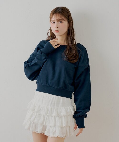 Chico(チコ)の「【SALON by Chico/一部店舗限定】バックレースアップクルースウェット(Tシャツ/カットソー・レディース・グレー/アイボリー/ネイビー・FREE)」の10枚目の写真