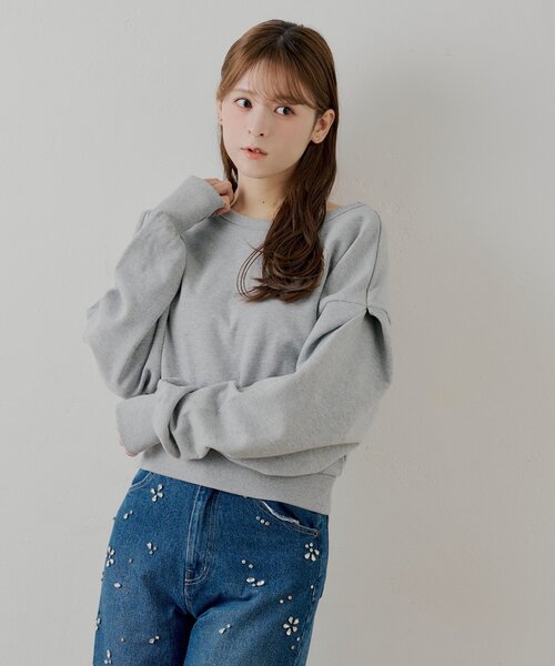 Chico(チコ)の「【SALON by Chico/一部店舗限定】バックレースアップクルースウェット(Tシャツ/カットソー・レディース・グレー/アイボリー/ネイビー・FREE)」の15枚目の写真