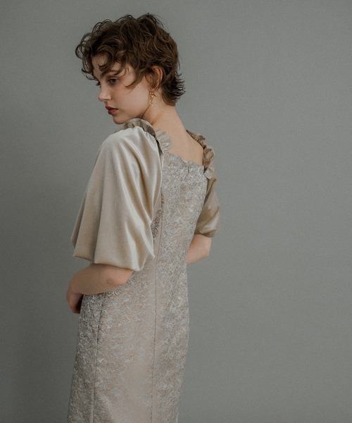 Puff-sleeve Jacquard Dress（ドレス）｜et.UNiVER（エトユニベール